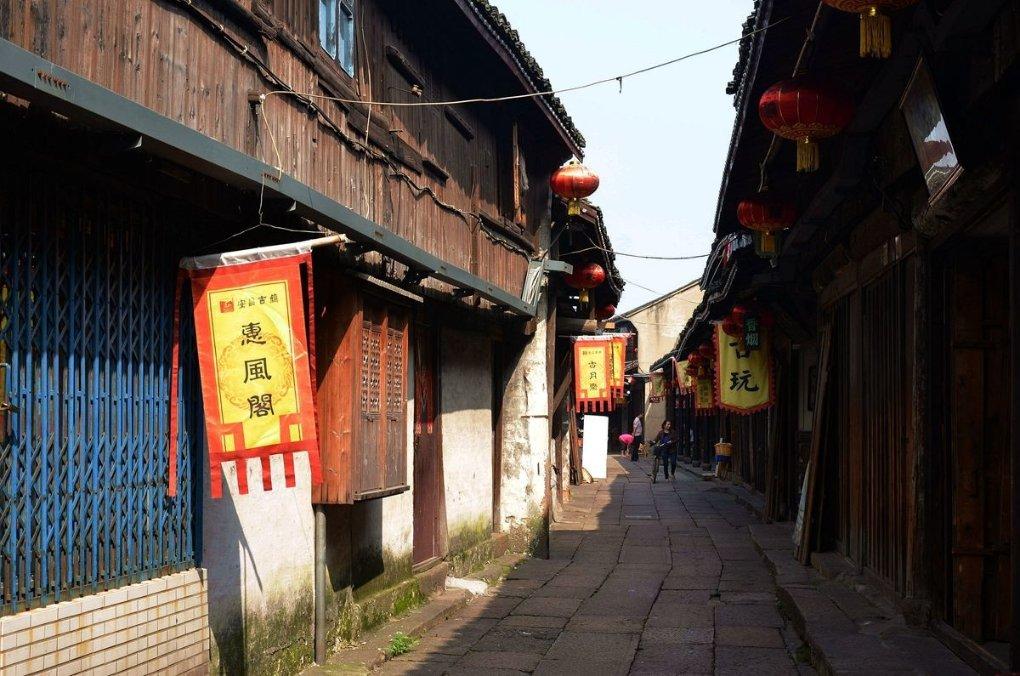 少林寺在河南什么地方？走进嵩山腹地，感受少林寺的震撼与魅力！